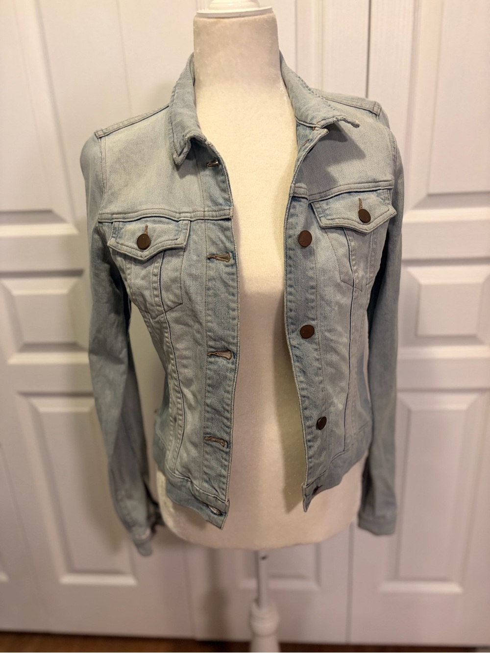 J Brand Classic Light Wash Denim Jacket - Small